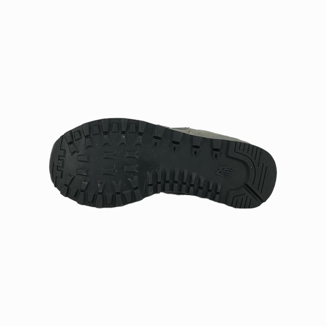 574