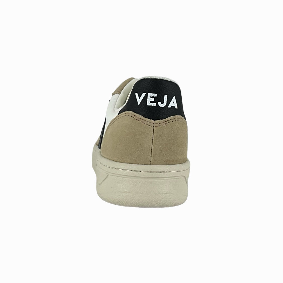 V10 LEATHER