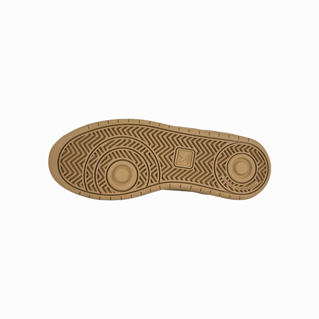 V-10 SUEDE