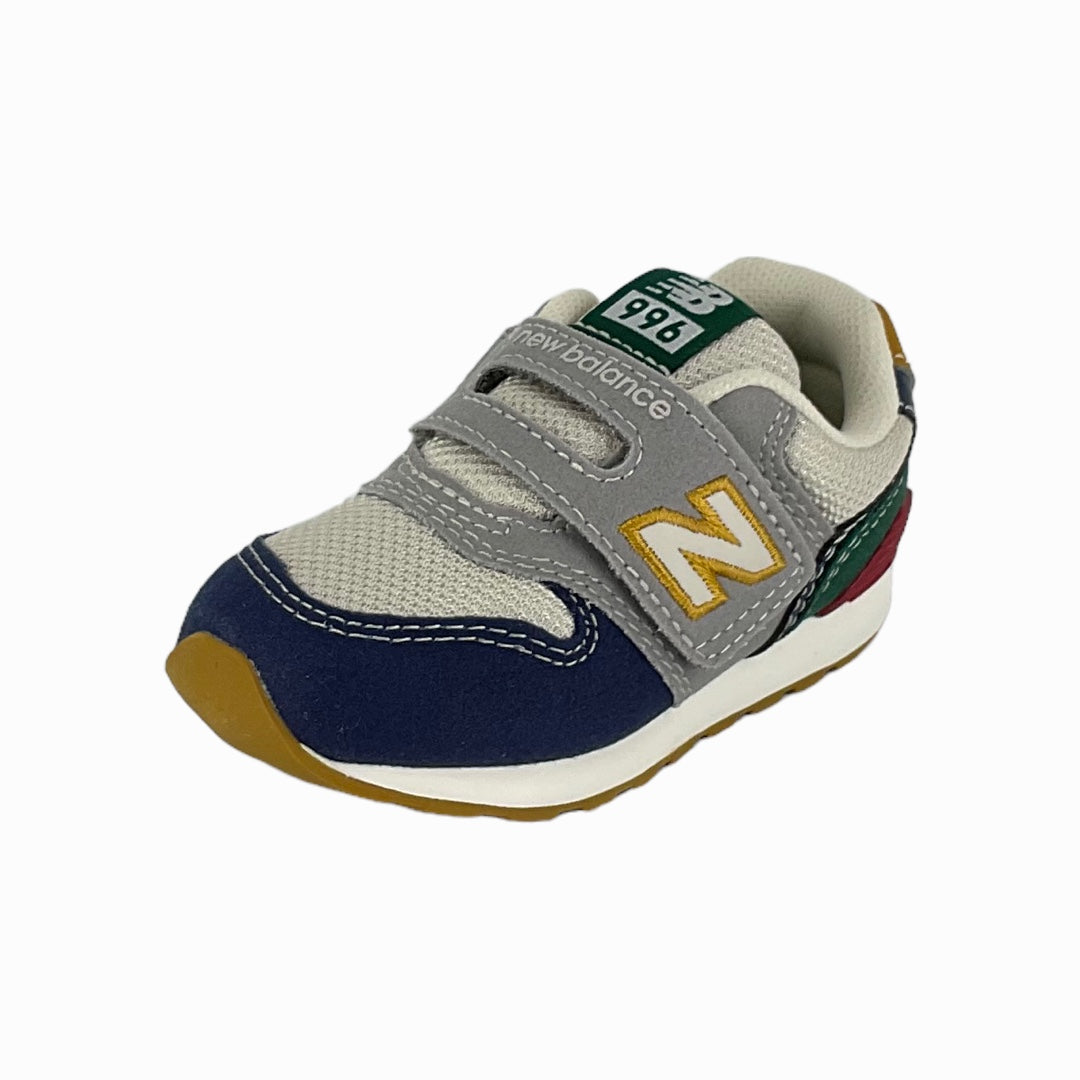 996