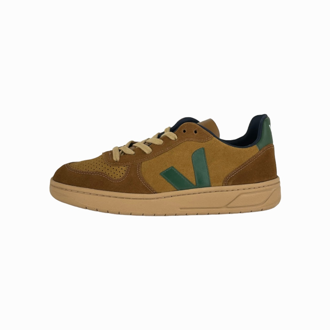 V-10 SUEDE